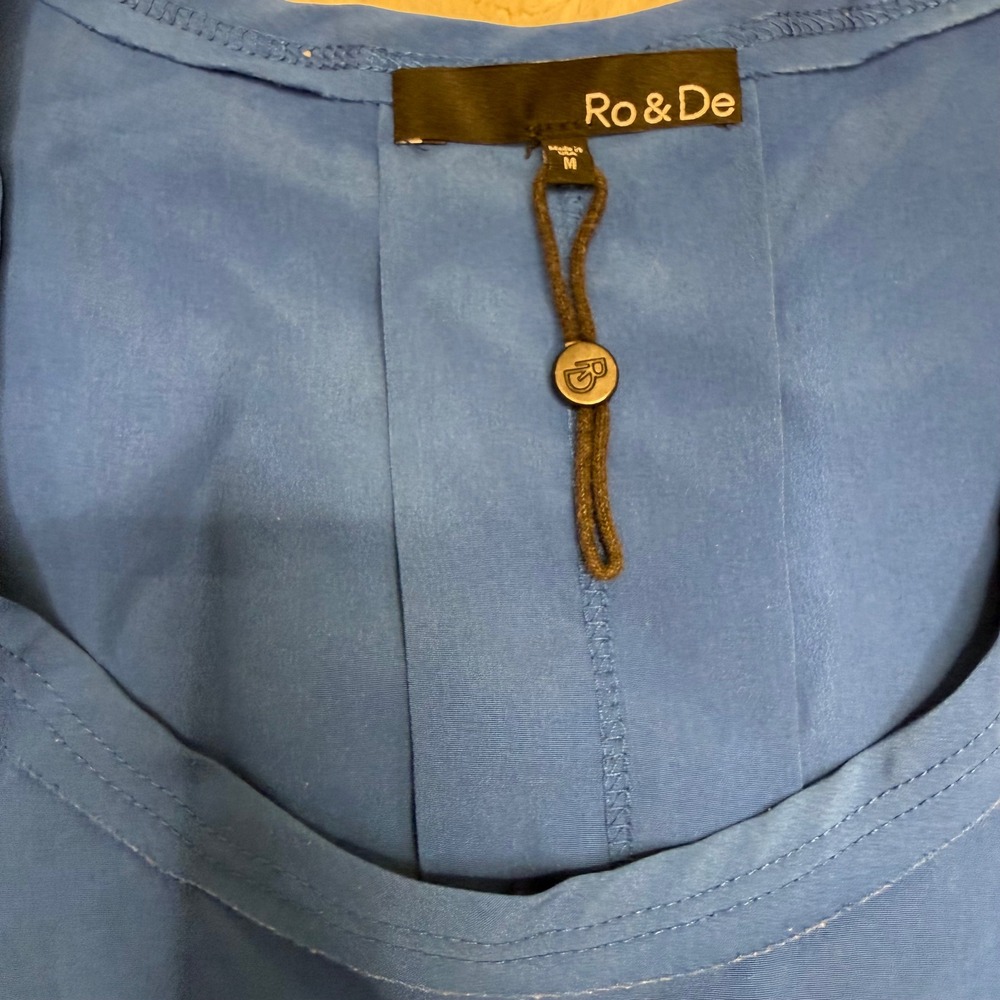 Ro & De Cobalt Blue Silky Tank Blouse M Pocket Hi-Low Minimalist career workwear - Picture 3 of 8